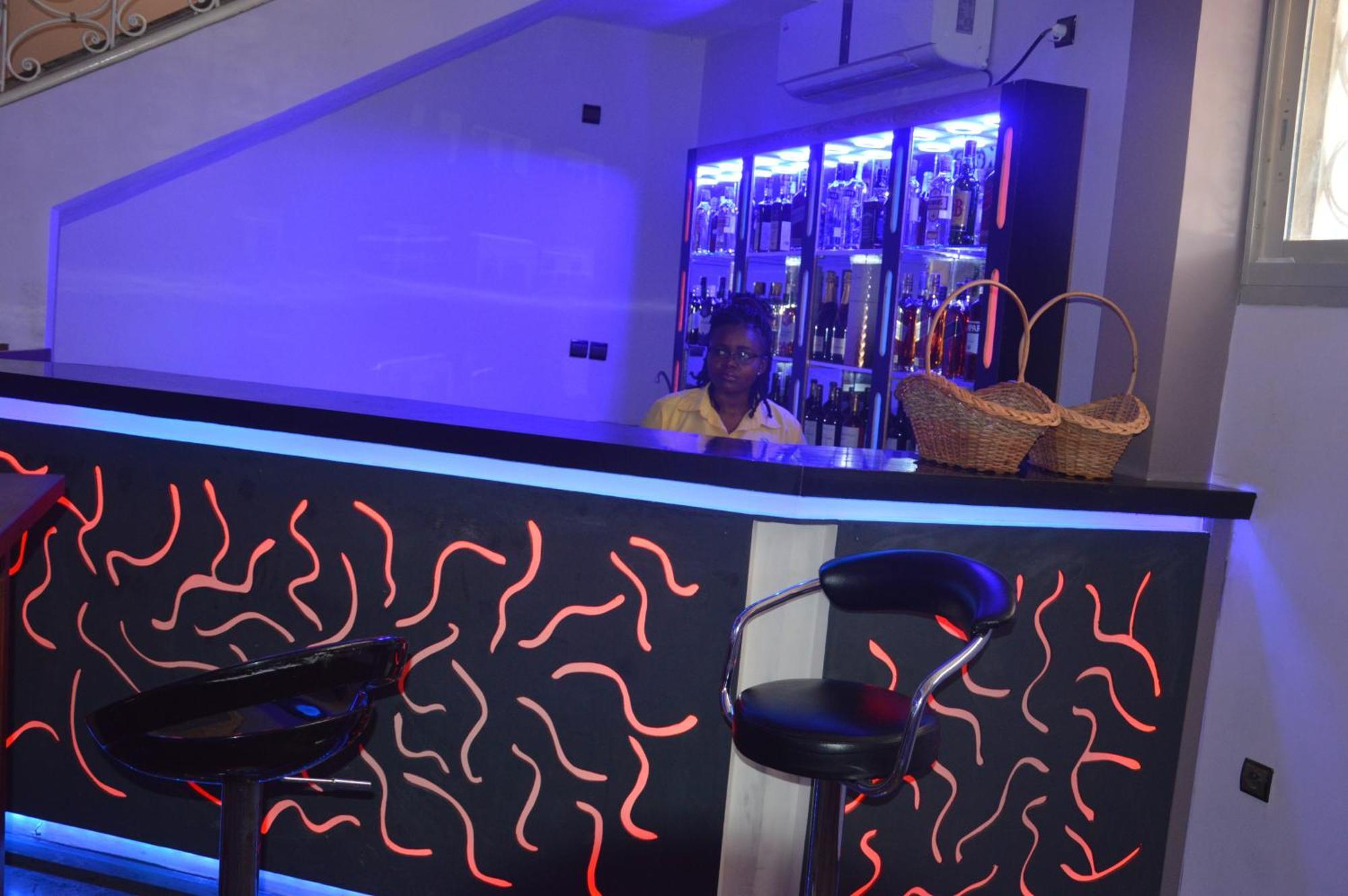 Nikita Hotel ياوندي المظهر الخارجي الصورة