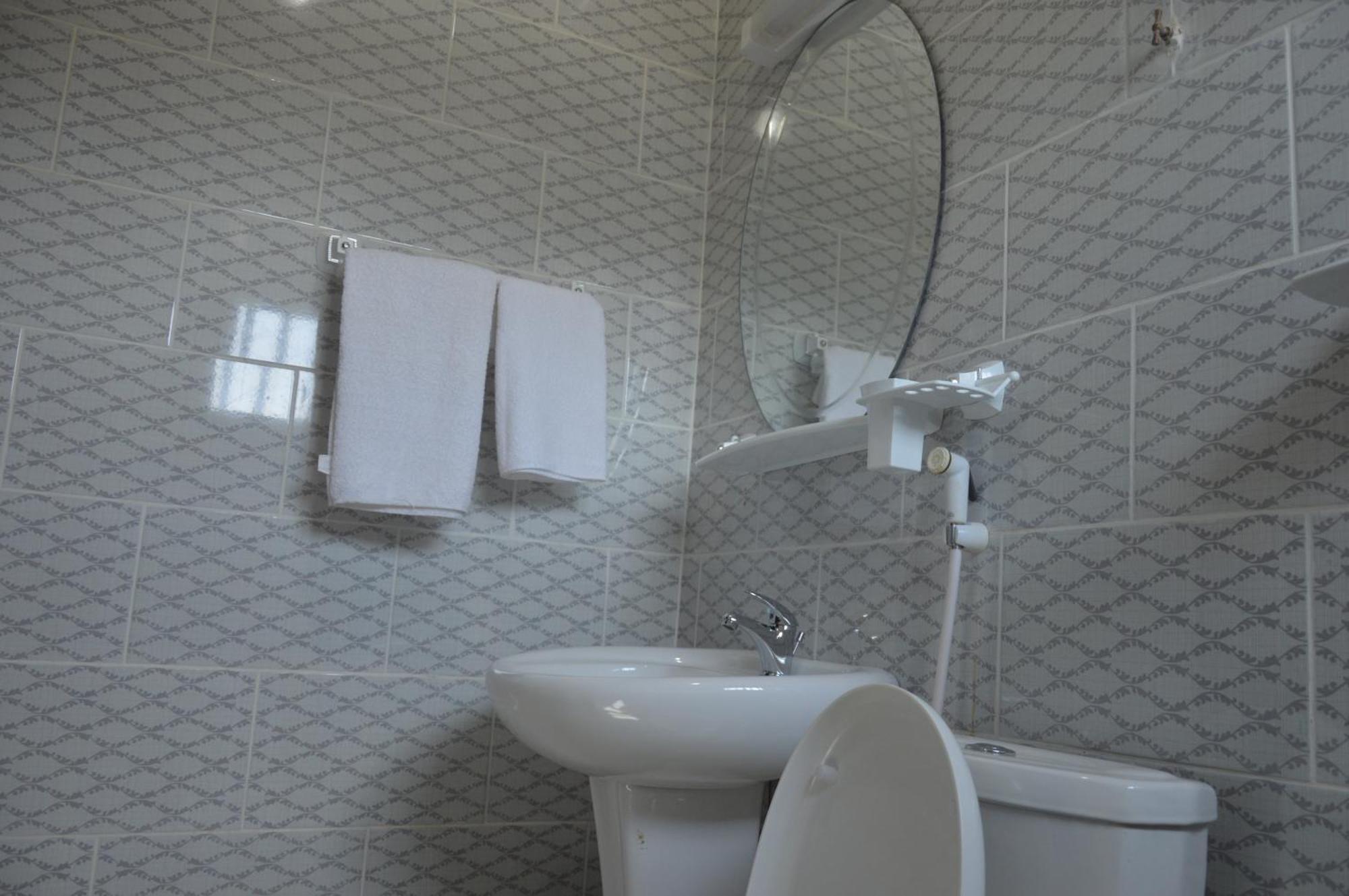 Nikita Hotel ياوندي المظهر الخارجي الصورة