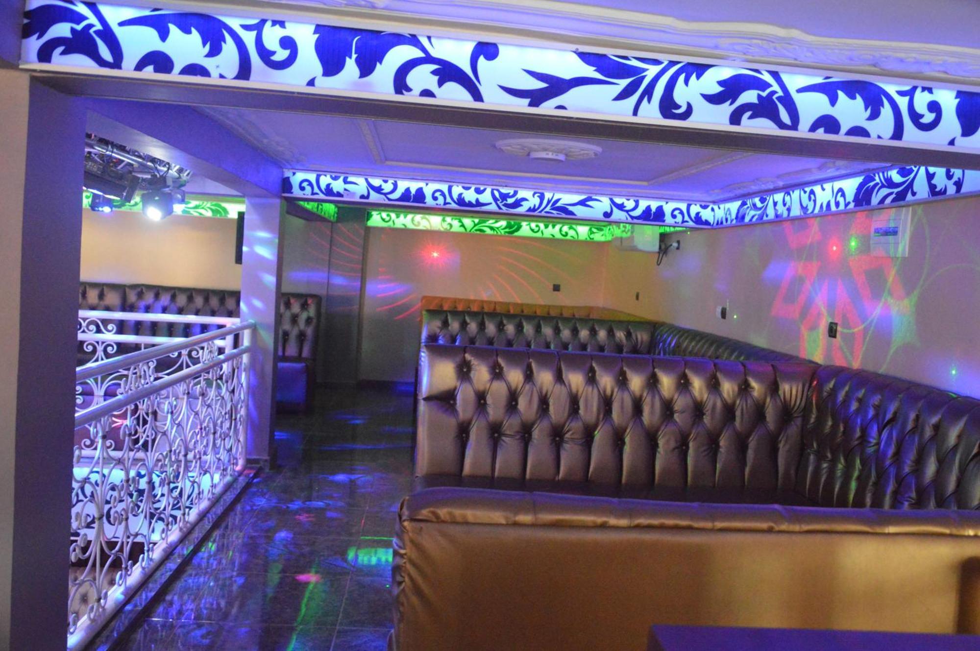 Nikita Hotel ياوندي المظهر الخارجي الصورة