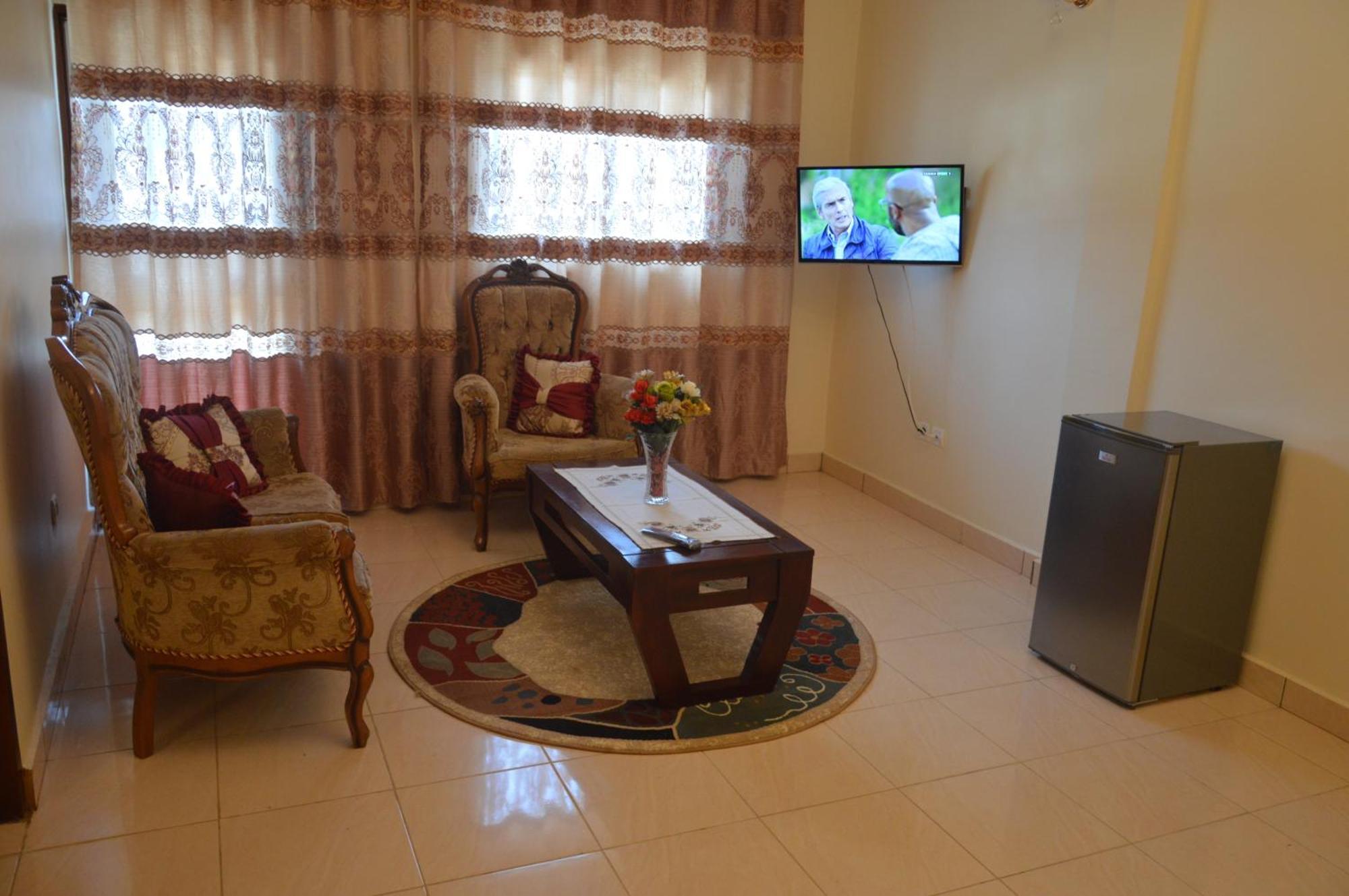 Nikita Hotel ياوندي المظهر الخارجي الصورة